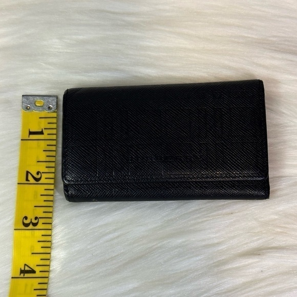BURBERRY 4 key holder in black - Picture 15 of 16